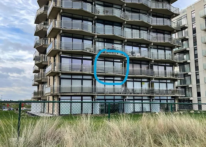 Studio Met Frontaal Zeezicht En Afgesloten Slaaphoek